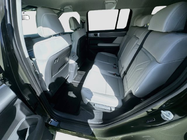 New 2026 Hyundai Santa Fe SEL w/ Tow & Go Package FWD image 24