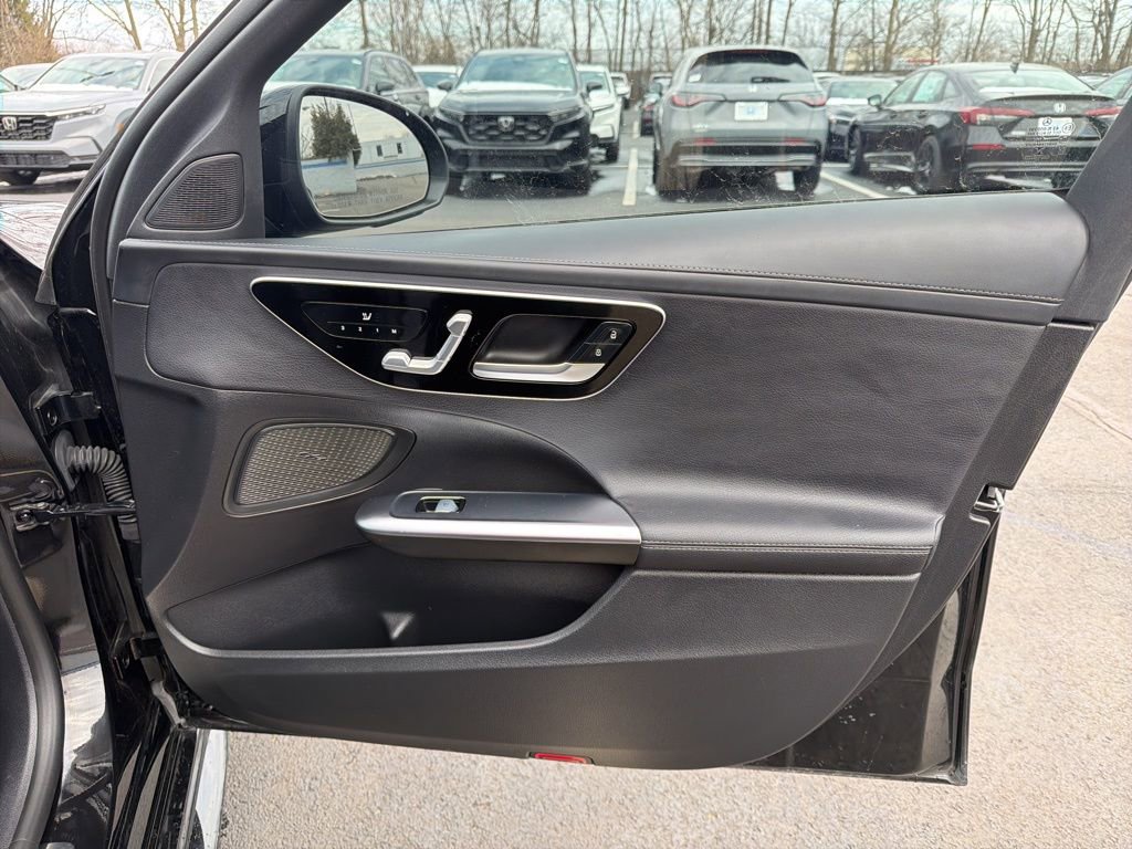Used 2023 Mercedes-Benz C 300 4MATIC Sedan image 26