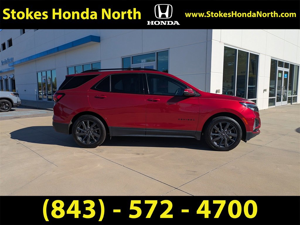 Used 2023 Chevrolet Equinox RS w/ RS Leather Package image 3