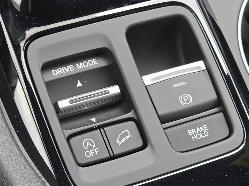 New 2025 Honda Pilot Sport image 7