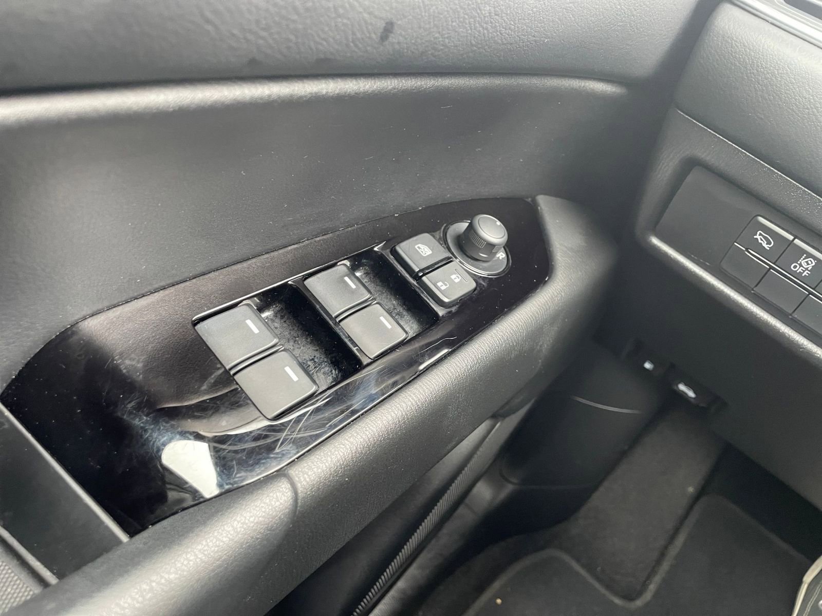 Used 2025 MAZDA CX-5 AWD 2.5 S w/ Select Package image 20