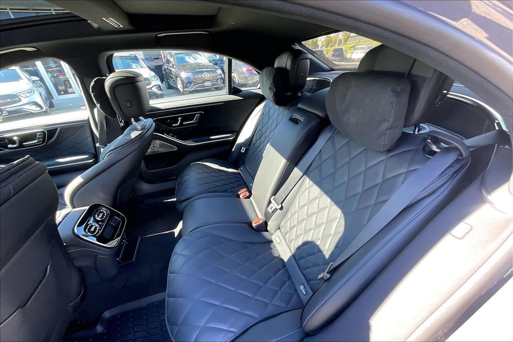New 2027 Mercedes-Benz S 580 4MATIC Sedan image 10