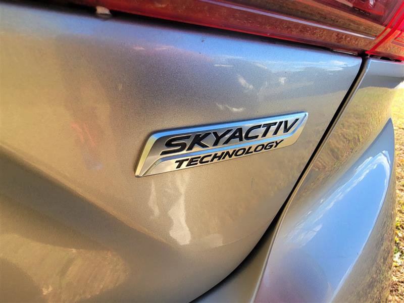 Used 2014 MAZDA MAZDA3 i Touring w/ Technology Package image 47