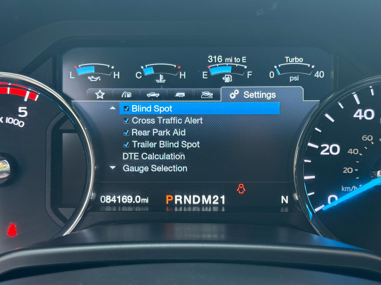 Used 2017 Ford F250 Lariat w/ Lariat Value Package image 24