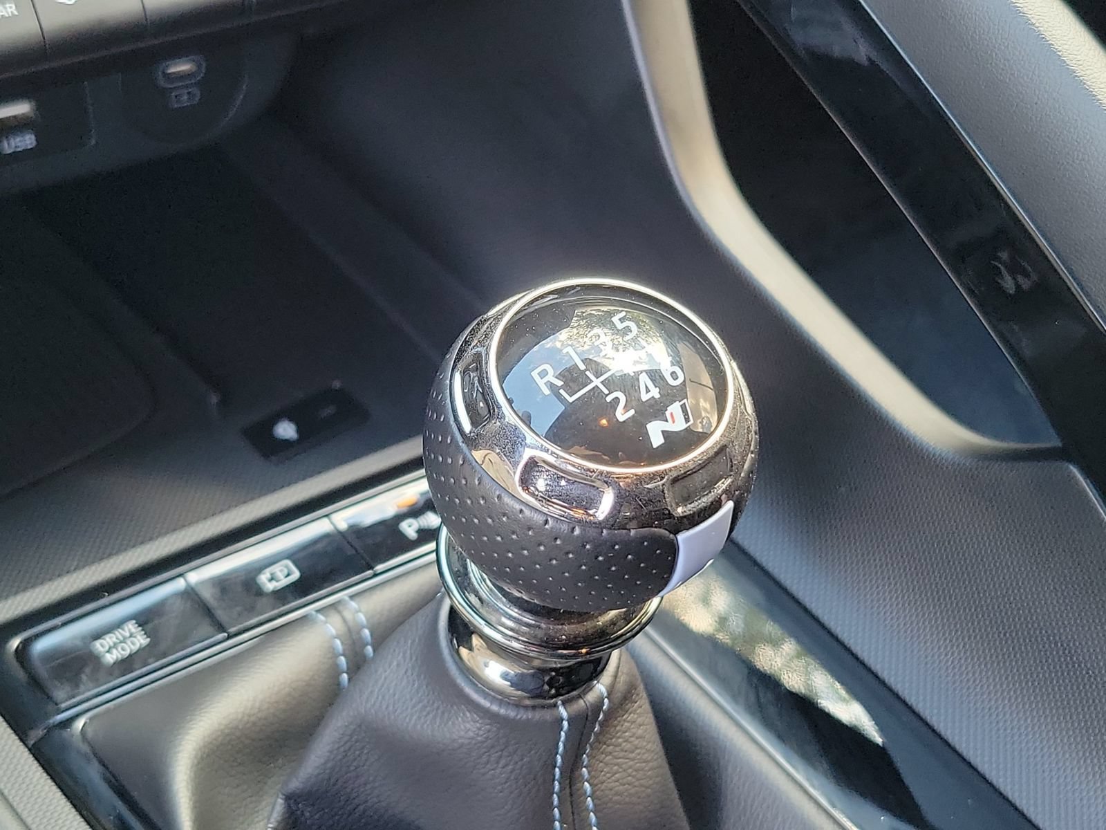 Used 2025 Hyundai Elantra N FWD image 32