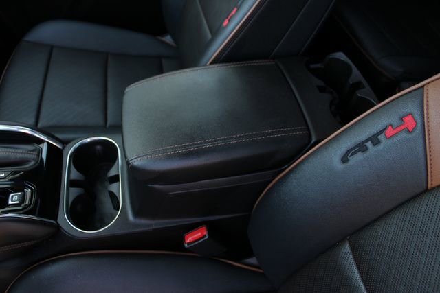 Used 2024 GMC Canyon AT4 w/ AT4 Premium Package image 21