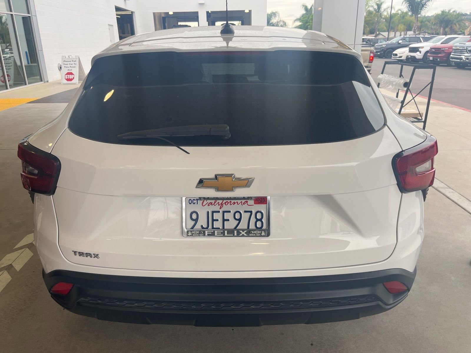 Used 2024 Chevrolet Trax LS w/ LS Convenience Package image 6