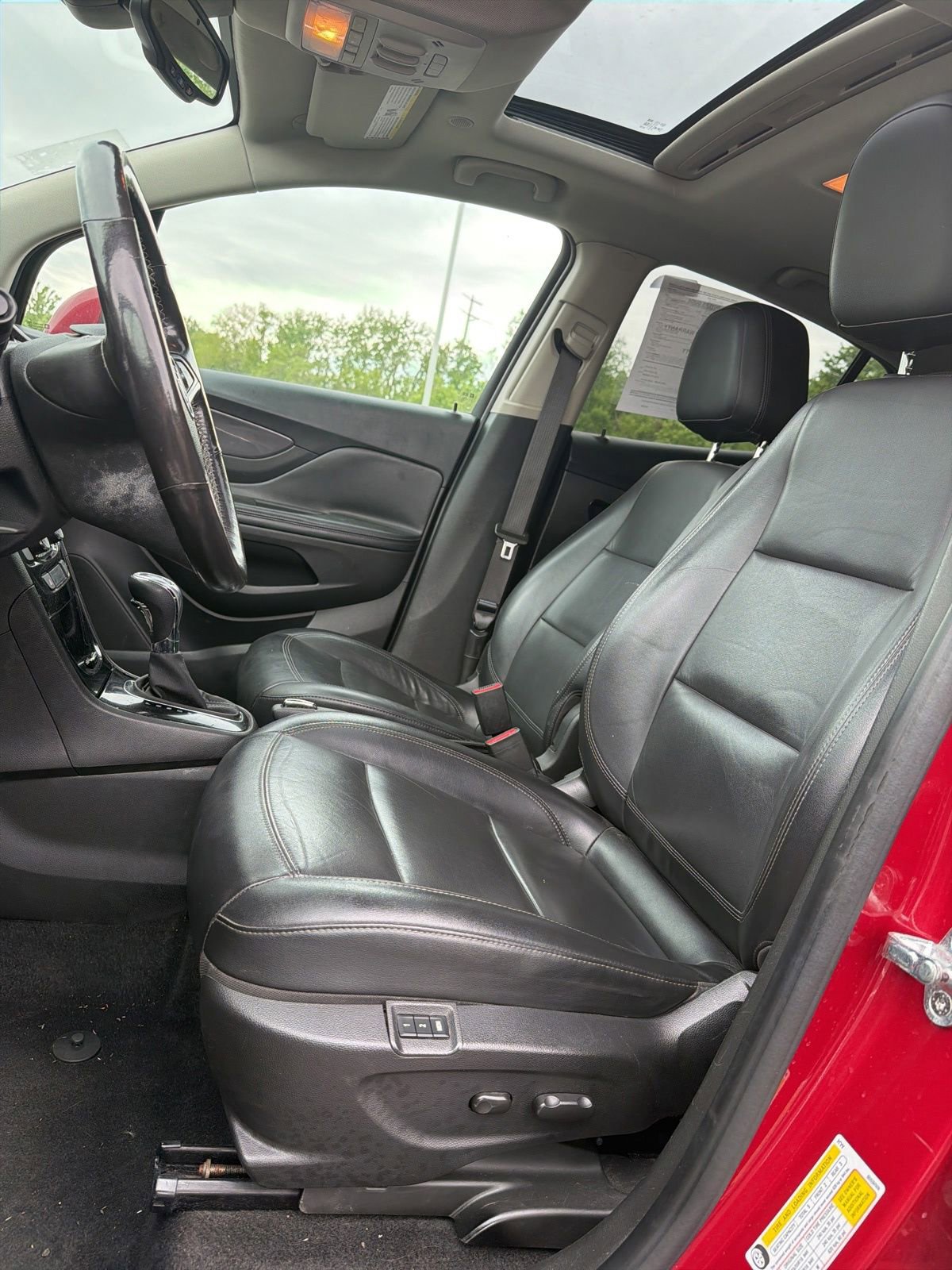 Used 2019 Buick Encore Essence AWD/4WD image 11