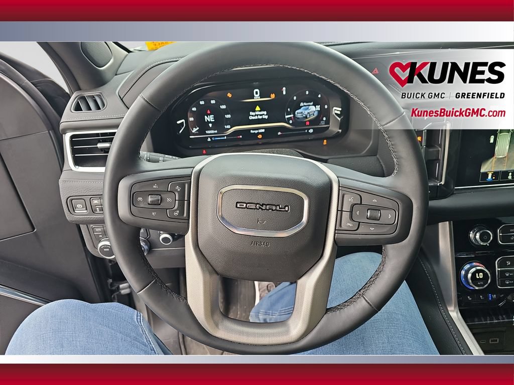 Used 2024 GMC Yukon Denali AWD/4WD image 14