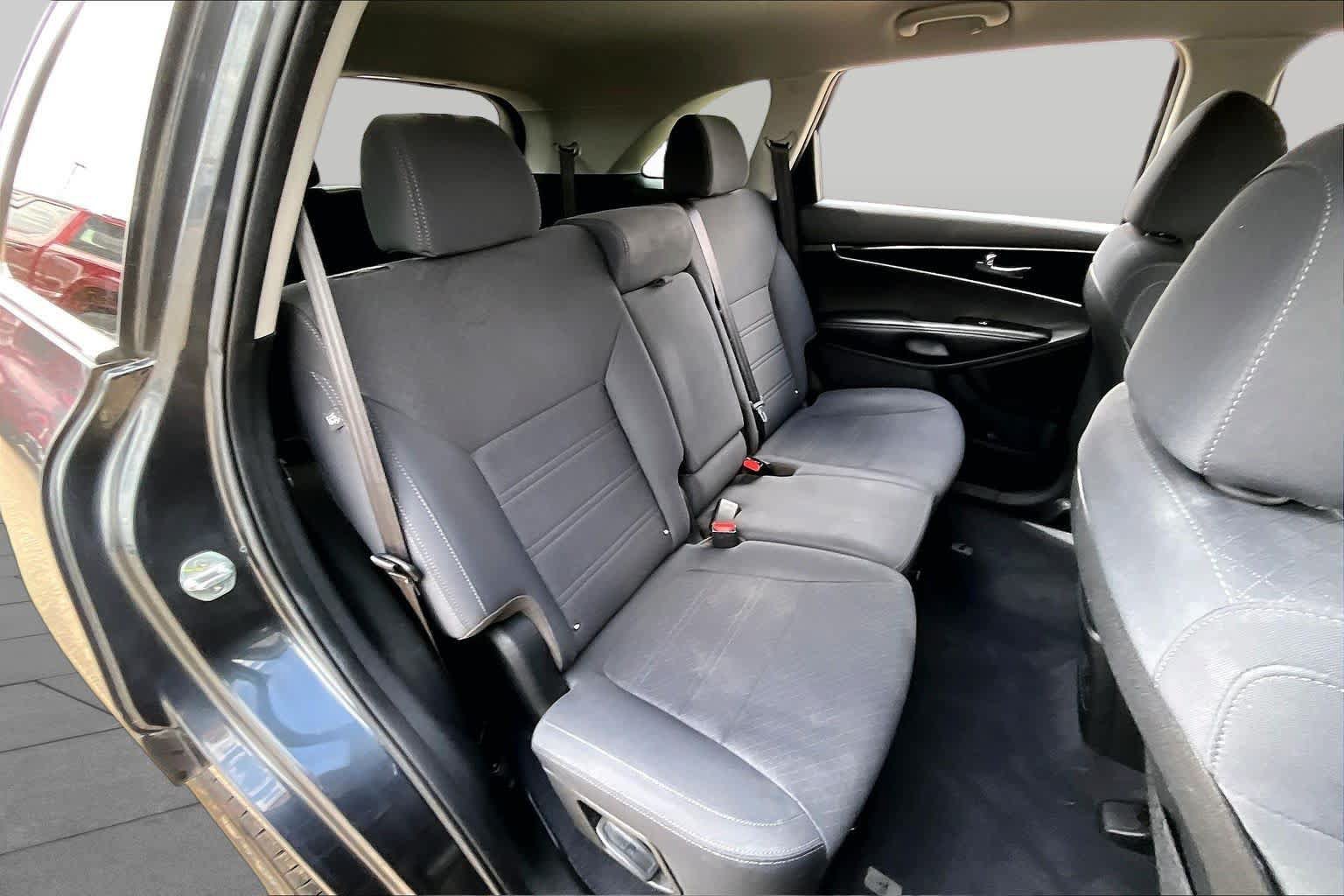 Used 2019 Kia Sorento S AWD/4WD image 20