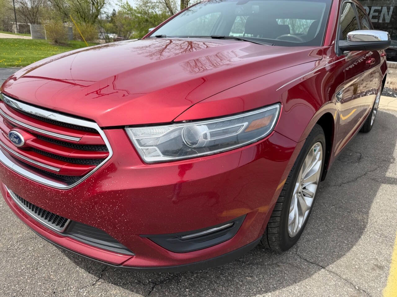 Used 2014 Ford Taurus Limited FWD image 23