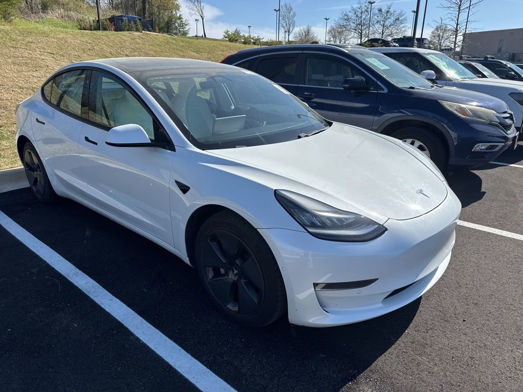 Used 2021 Tesla Model 3 Standard Range Plus image 2