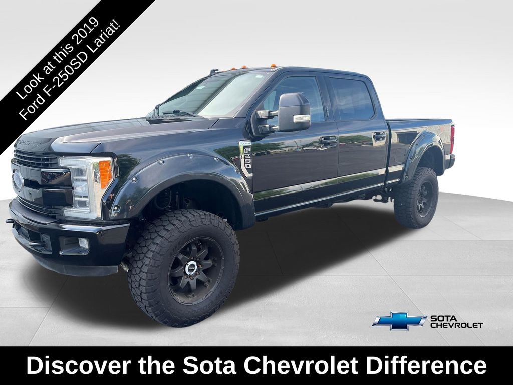 Used 2019 Ford F250 Lariat w/ FX4 Off-Road Package AWD/4WD image 1
