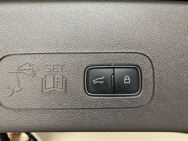 Used 2022 Lincoln Aviator Reserve w/ Elements Package Plus AWD/4WD image 9