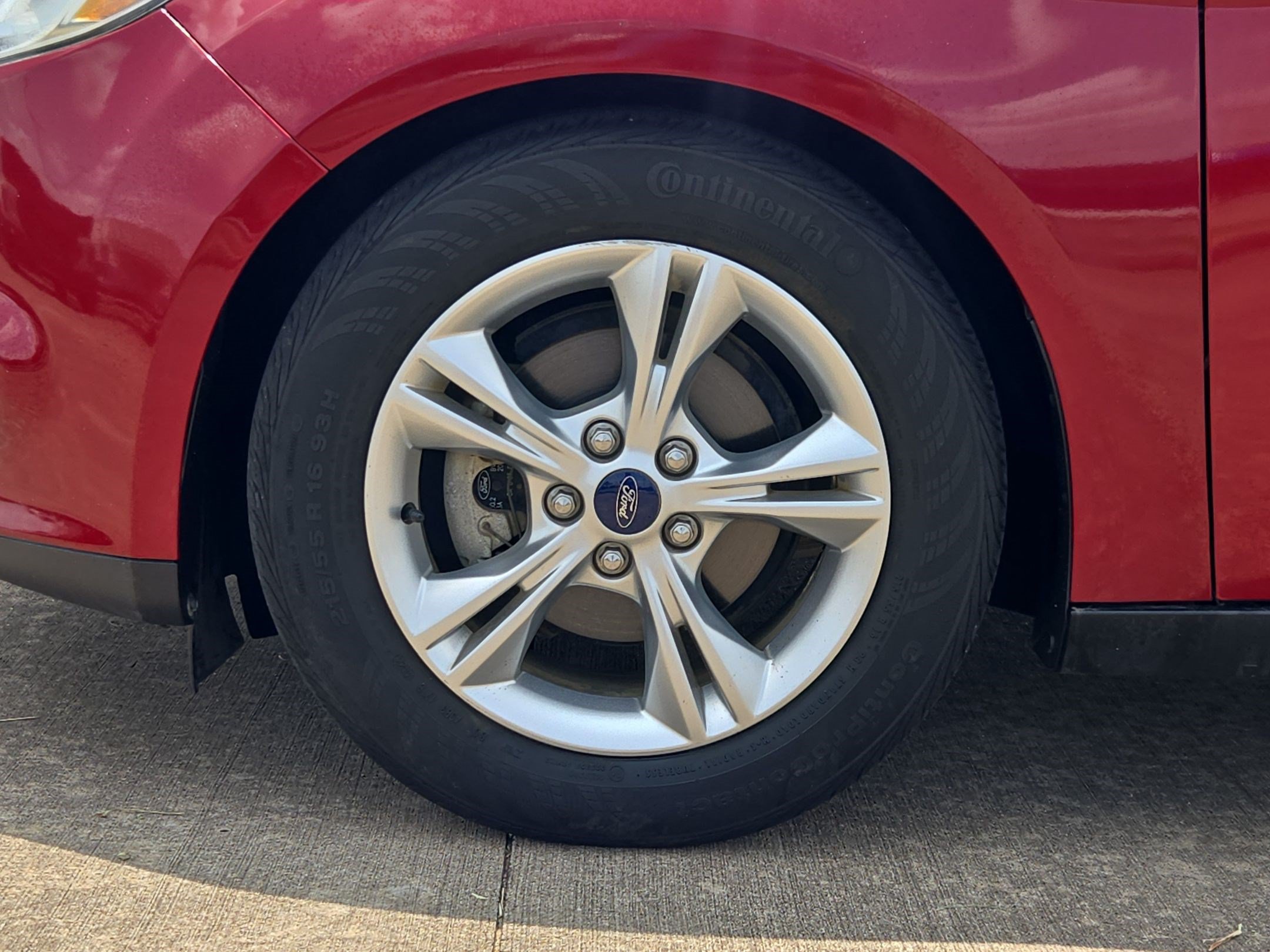 Used 2014 Ford Focus SE FWD image 11