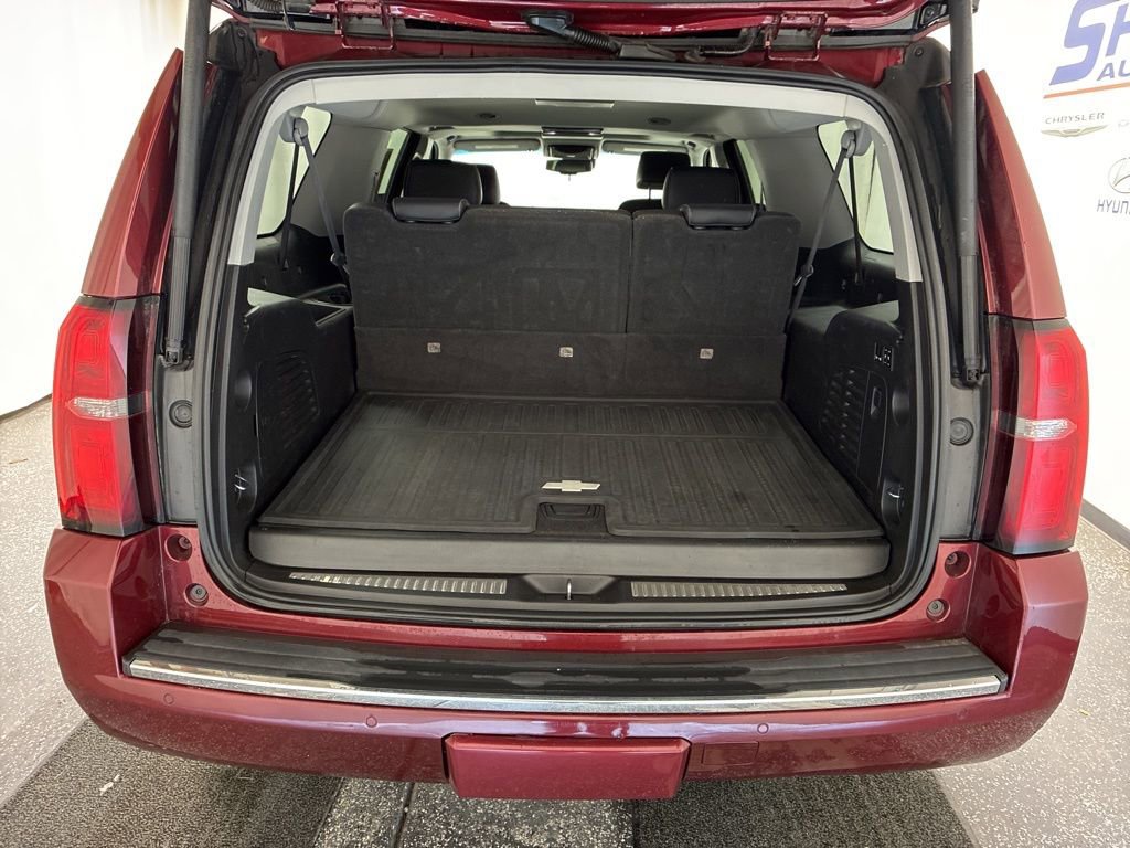 Used 2016 Chevrolet Suburban LTZ image 6