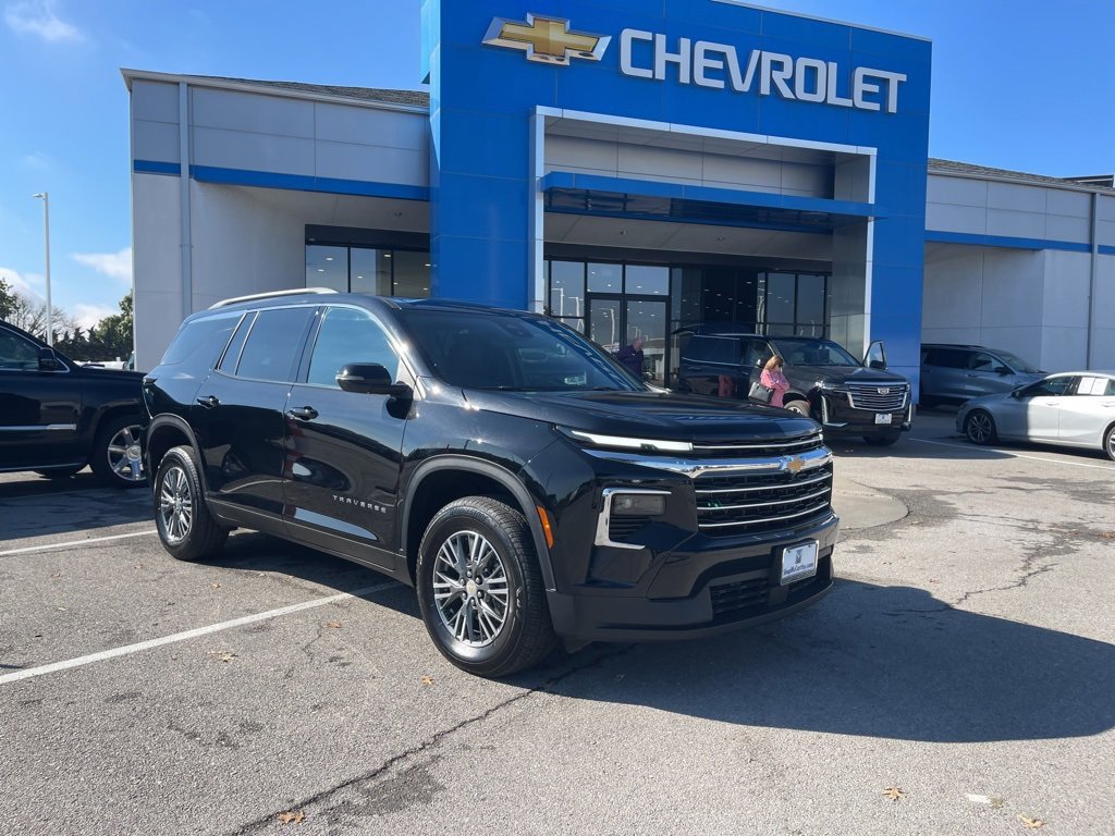Certified 2025 Chevrolet Traverse LT