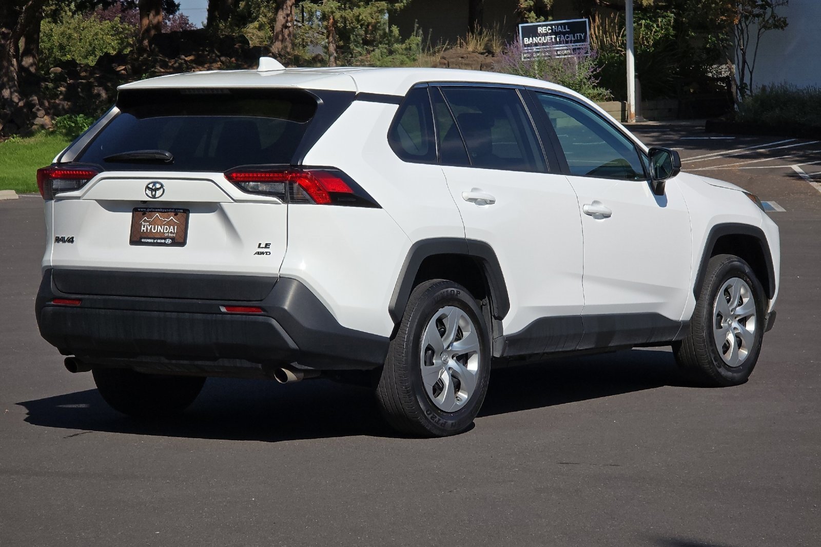 Used 2023 Toyota RAV4 LE image 4