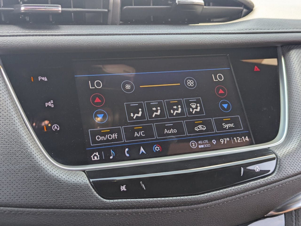 Certified 2023 Cadillac XT5 Premium Luxury w/ Technology Package AWD/4WD image 25