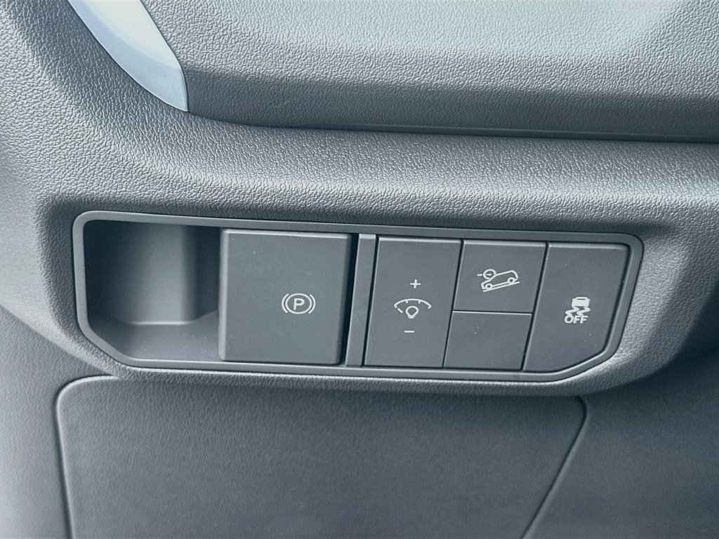 New 2027 Kia Seltos LX FWD image 10