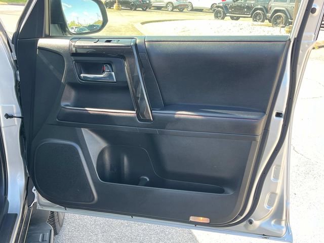 Used 2023 Toyota 4Runner TRD Off-Road image 11