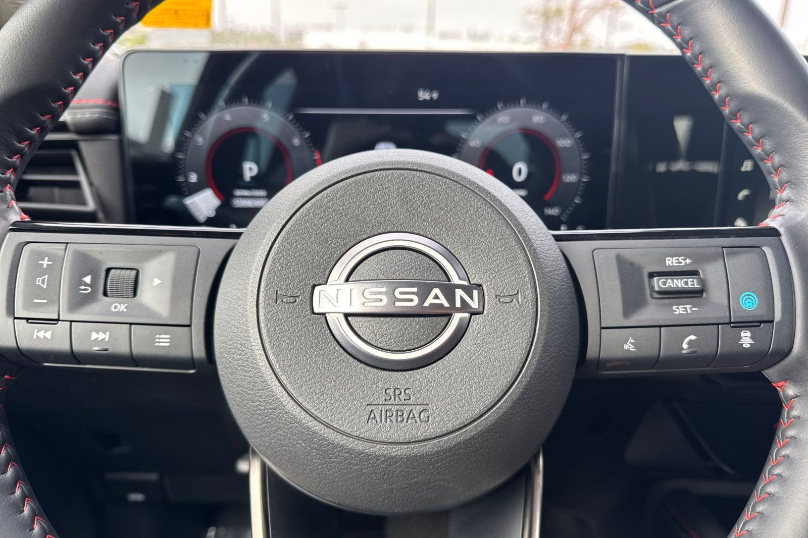 Used 2025 Nissan Kicks SR FWD image 24