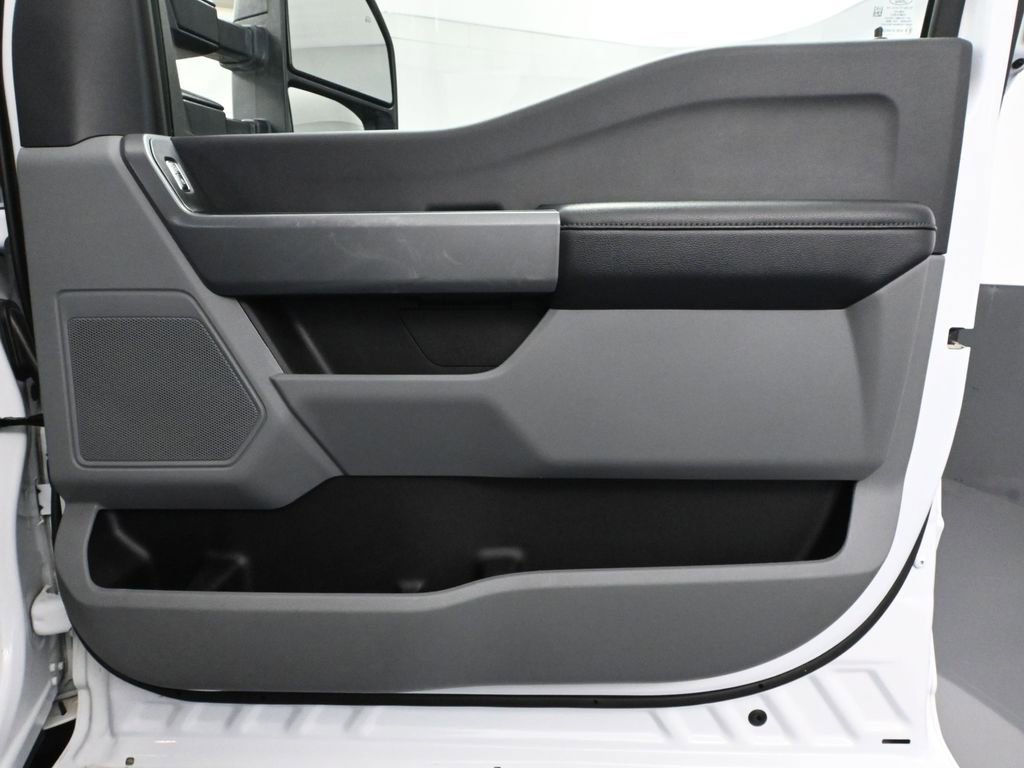 Used 2024 Ford F350 XLT w/ FX4 Off-Road Package image 43