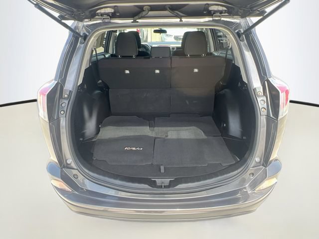 Used 2016 Toyota RAV4 LE FWD image 29