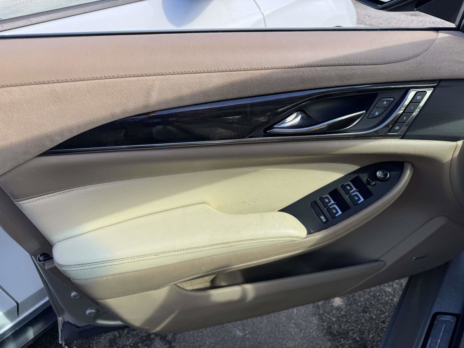 Used 2015 Cadillac CTS Luxury image 13