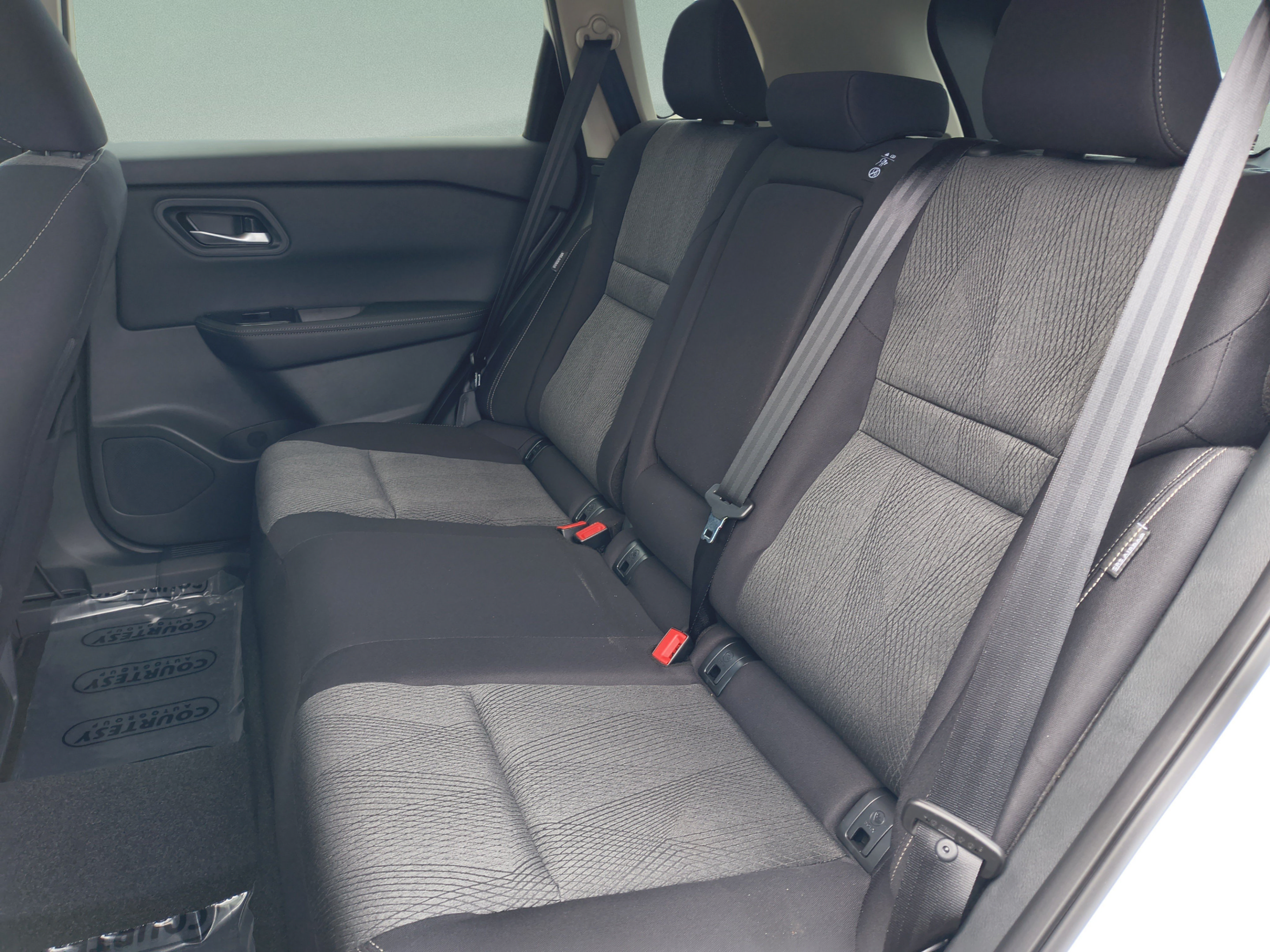 New 2026 Nissan Rogue SV FWD image 18