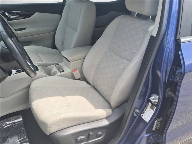 Used 2020 Nissan Rogue Sport SV w/ All-Weather Package FWD image 14