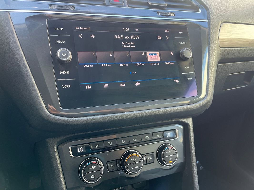 Used 2018 Volkswagen Tiguan SE image 25