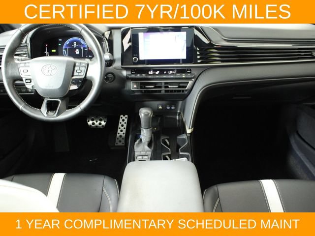Used 2025 Toyota Camry SE FWD image 14