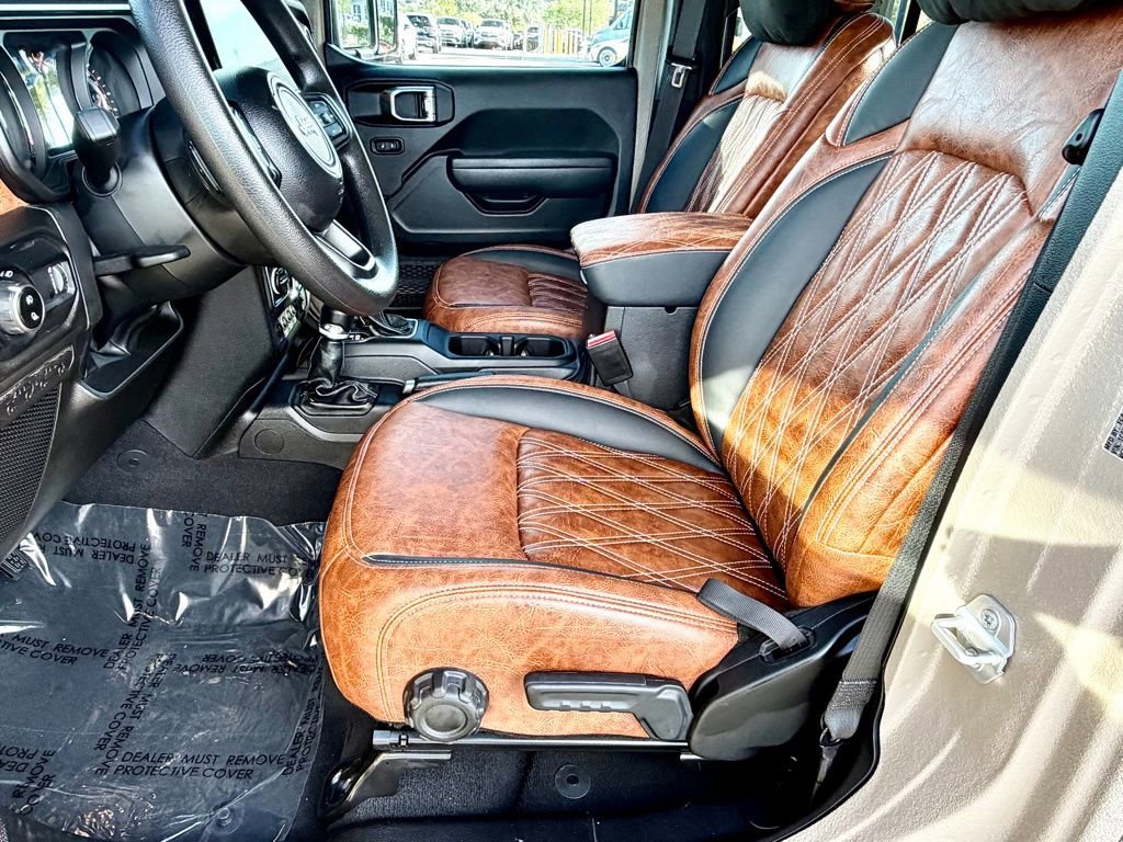 Used 2025 Jeep Gladiator Sport AWD/4WD image 18