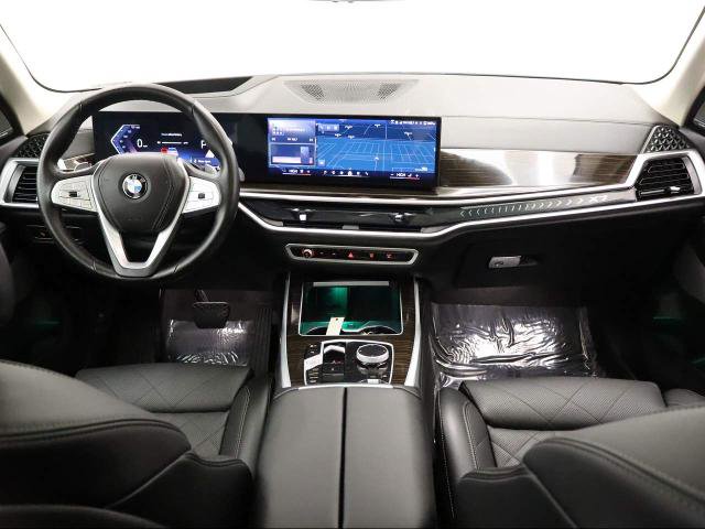Used 2026 BMW X7 xDrive40i AWD/4WD image 22