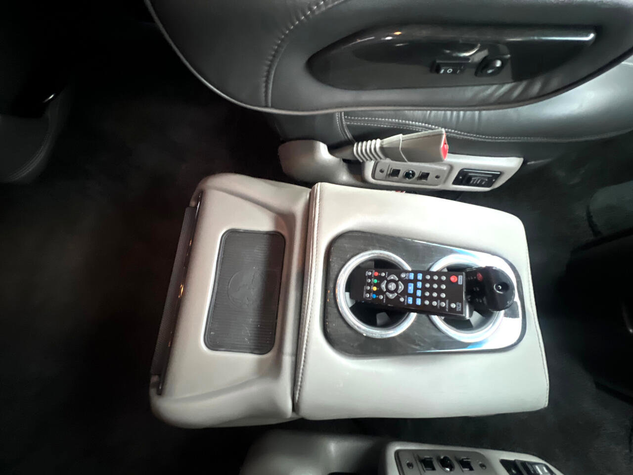 Used 2017 Chevrolet Express 2500 Extended image 45