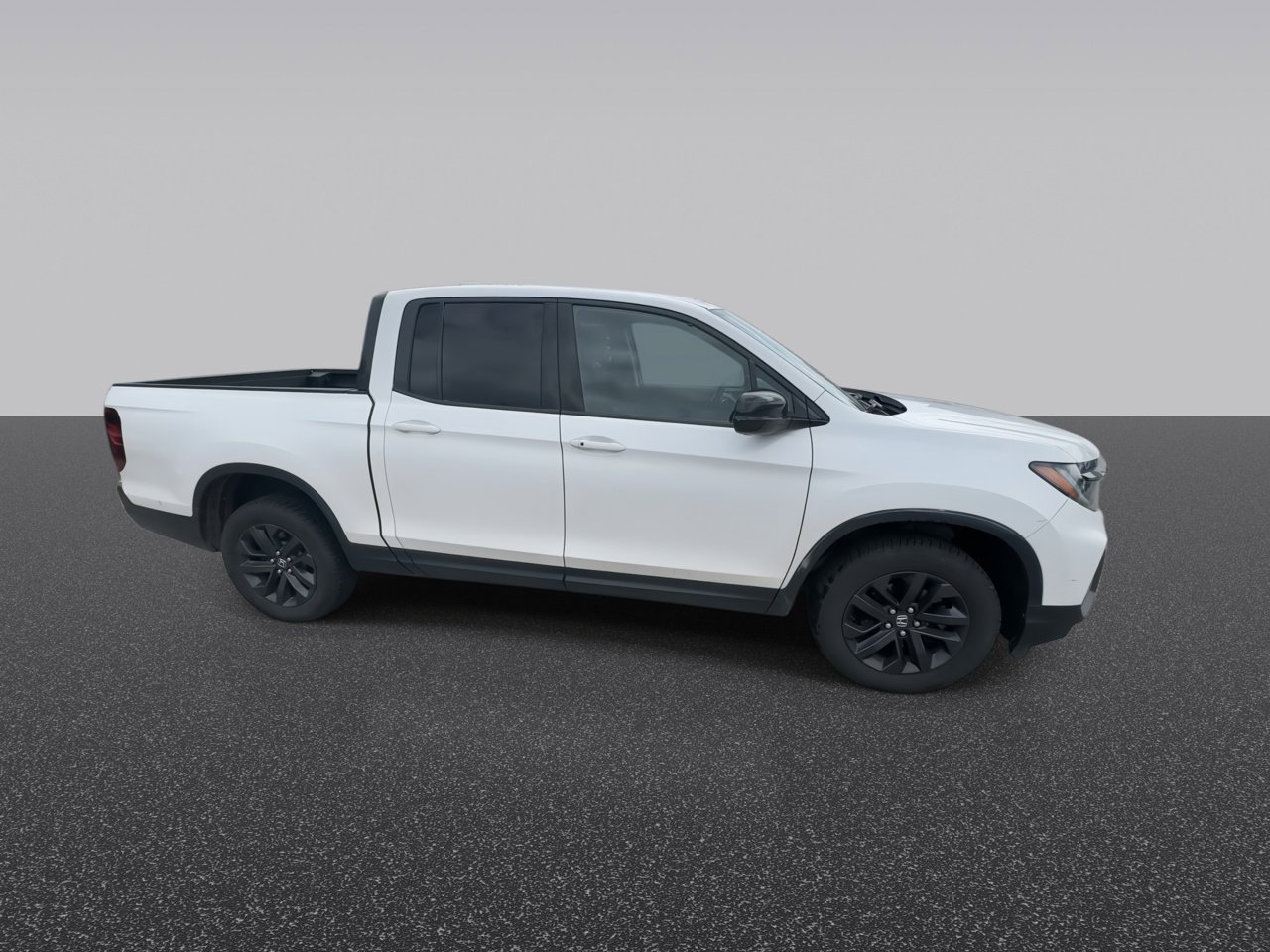 Used 2023 Honda Ridgeline Sport image 9