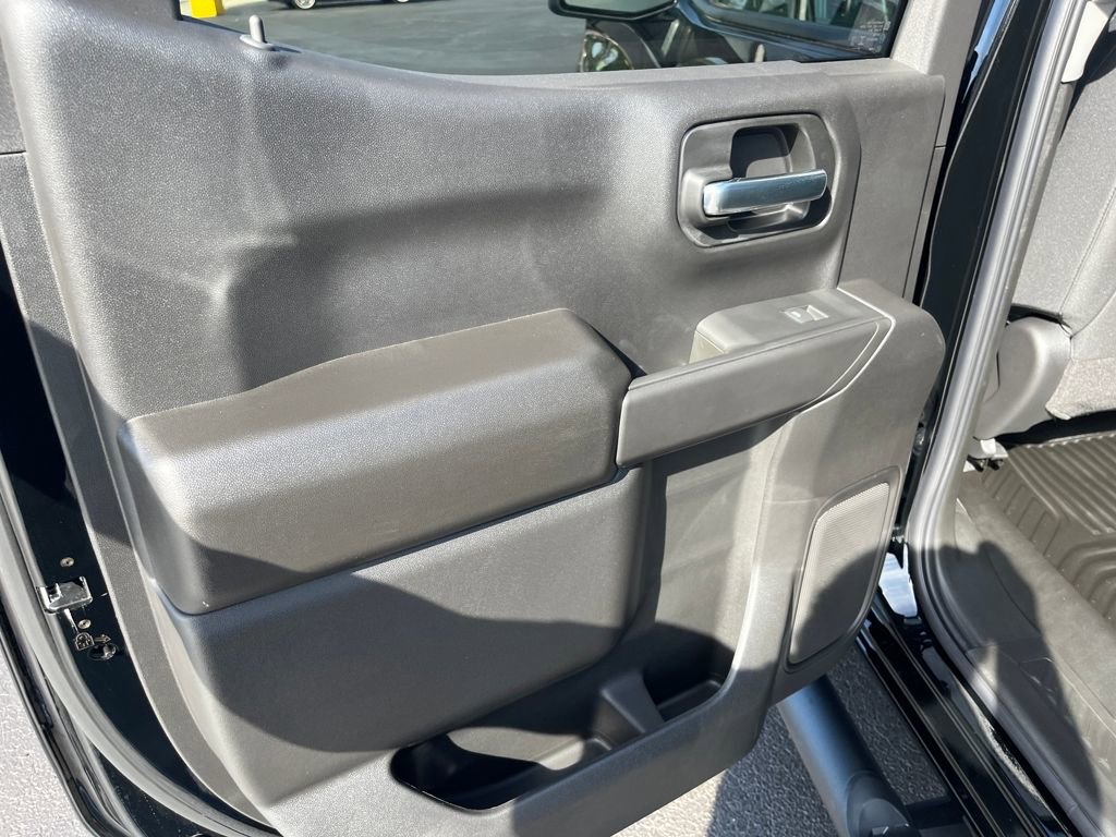 New 2026 Chevrolet Silverado 1500 Custom w/ Turbomax Blackout Package image 21