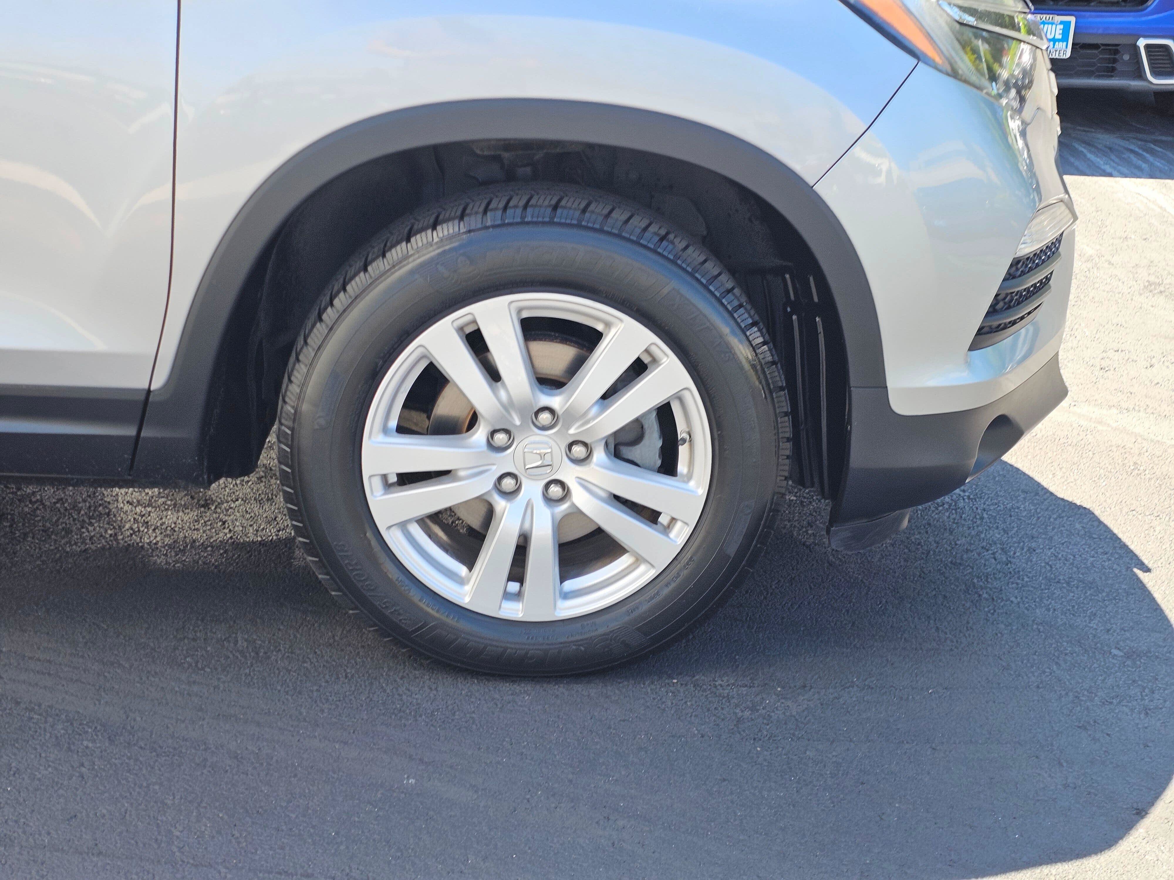 Used 2018 Honda Pilot LX image 9