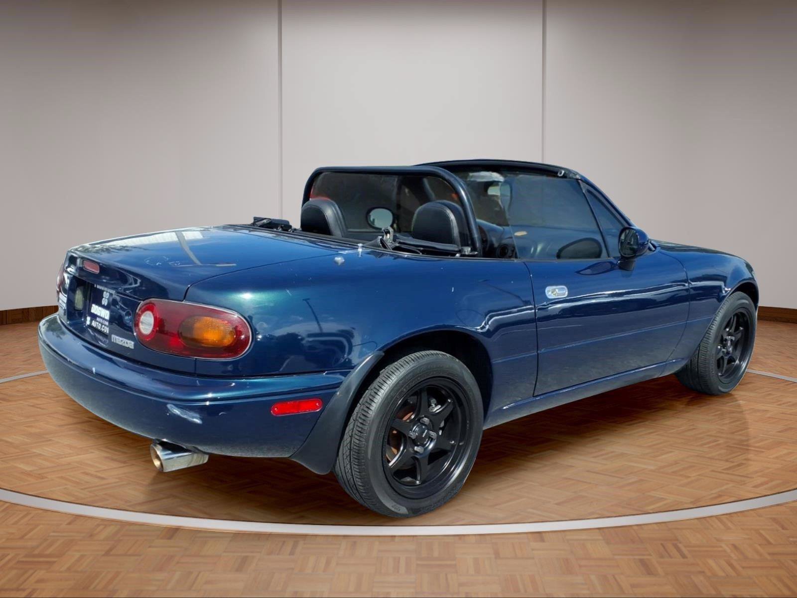 Used 1997 MAZDA MX-5 Miata RWD image 6