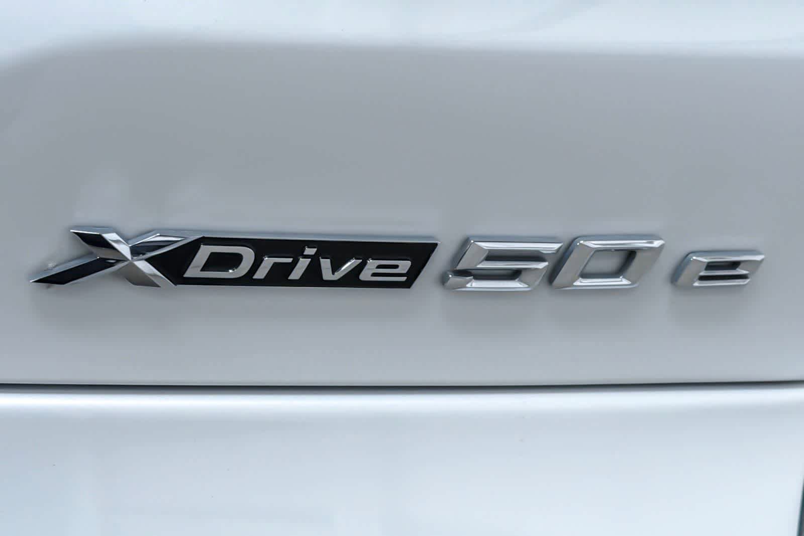 Used 2024 BMW X5 xDrive50e w/ Premium Package AWD/4WD image 28