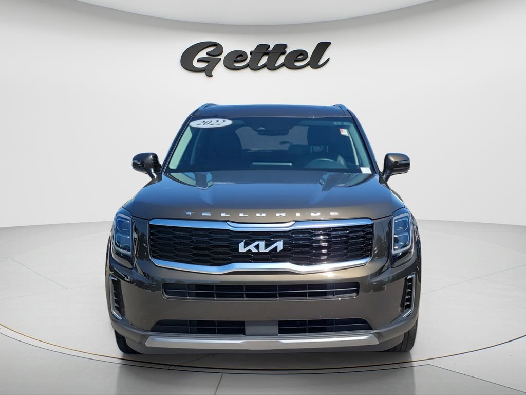 Used 2022 Kia Telluride EX w/ EX Premium Package image 2