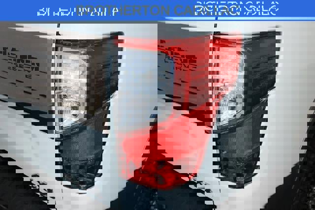 Used 2018 Nissan Titan Platinum Reserve w/ Platinum Utility Package image 12