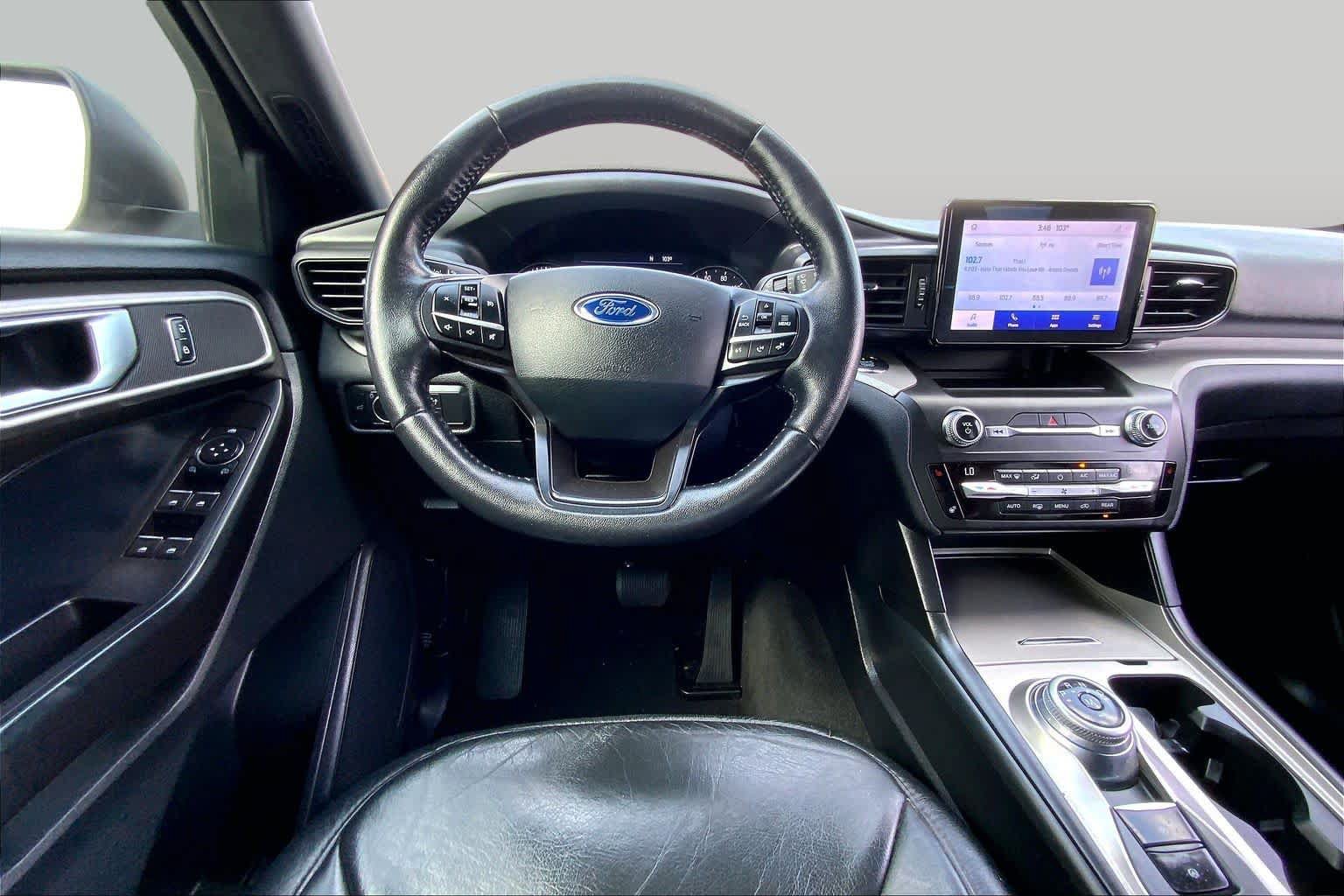 Used 2020 Ford Explorer XLT w/ Comfort Package AWD/4WD image 6