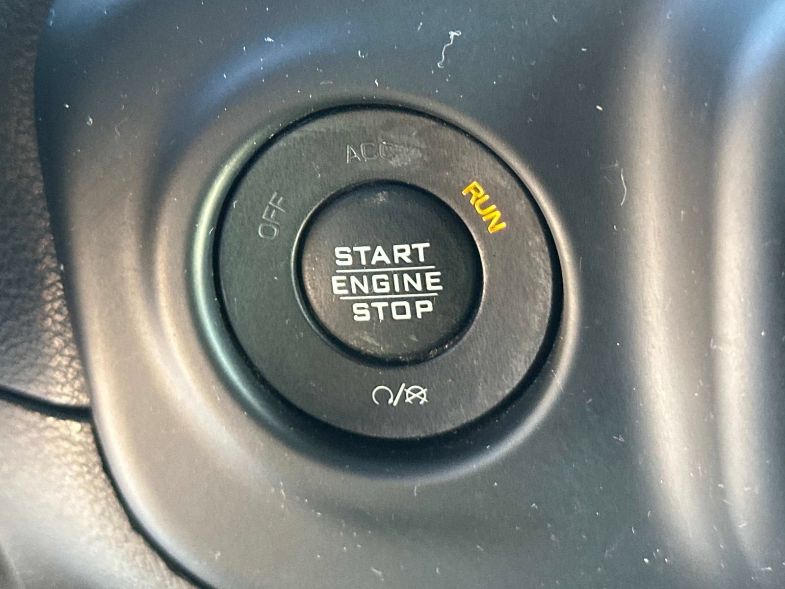 Used 2019 Jeep Wrangler Unlimited Sahara AWD/4WD image 21