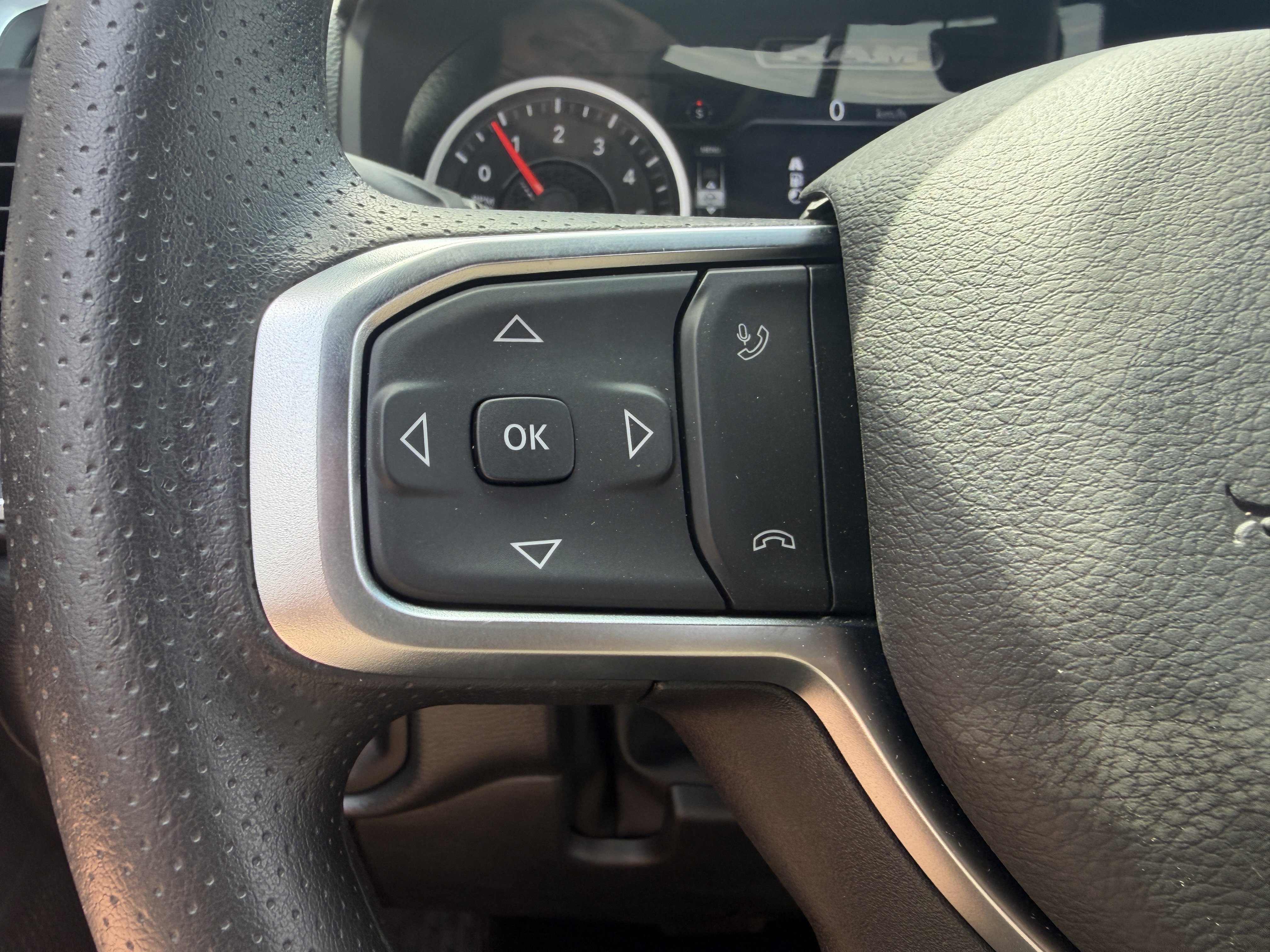 New 2026 RAM 1500 Express AWD/4WD image 34