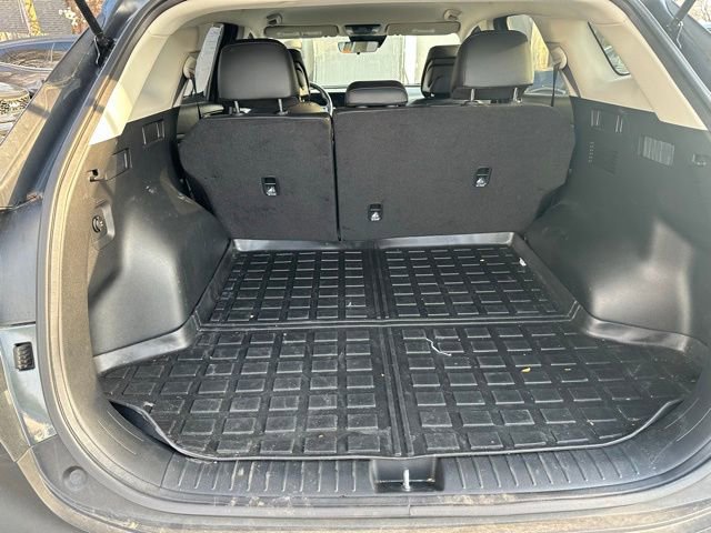 Used 2025 Kia Sportage EX image 8
