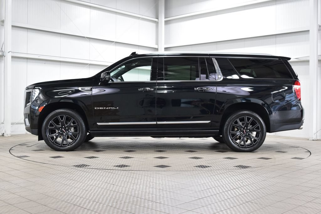 Used 2024 GMC Yukon XL Denali AWD/4WD image 4