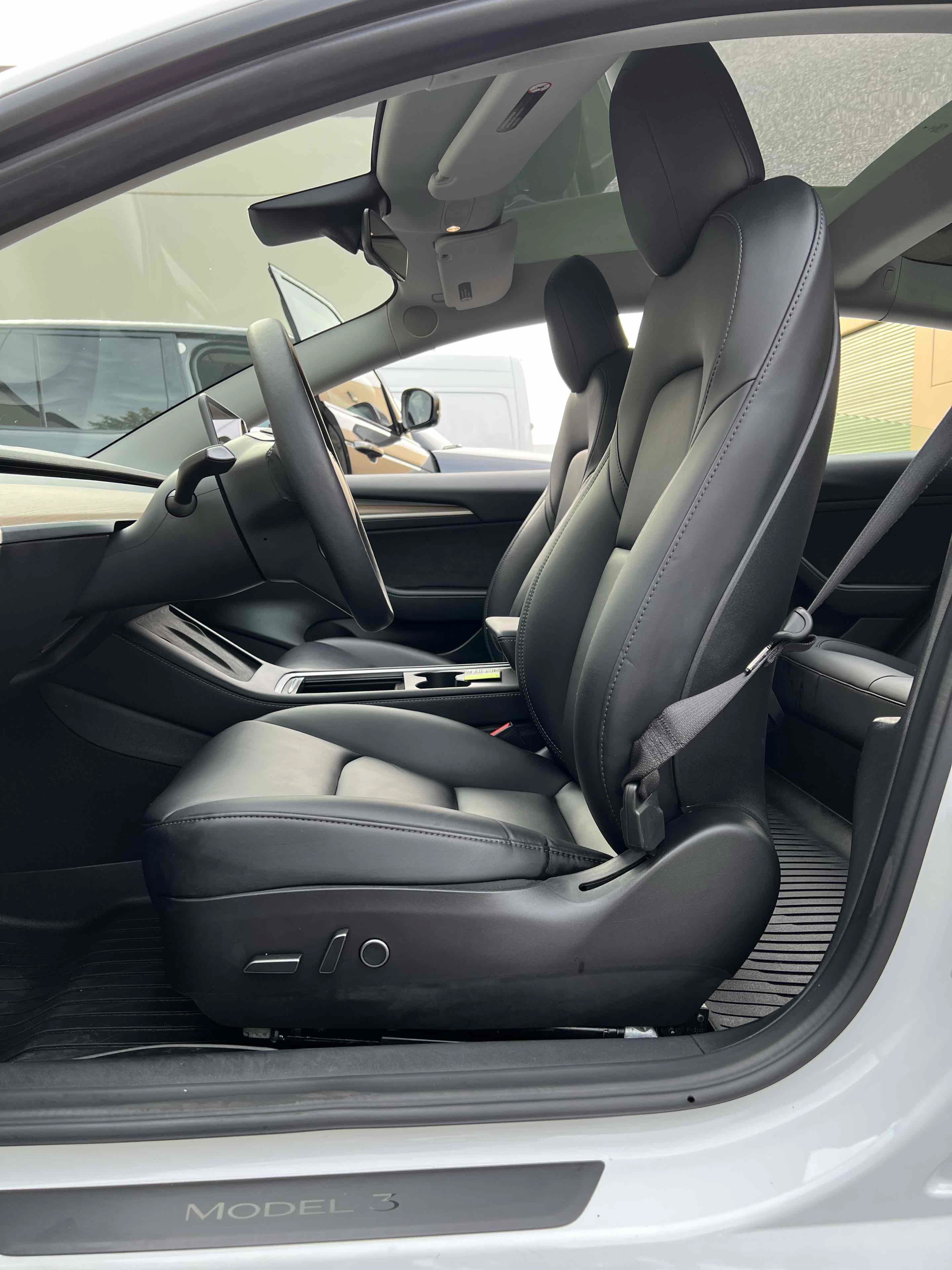 Used 2021 Tesla Model 3 Long Range AWD/4WD image 32