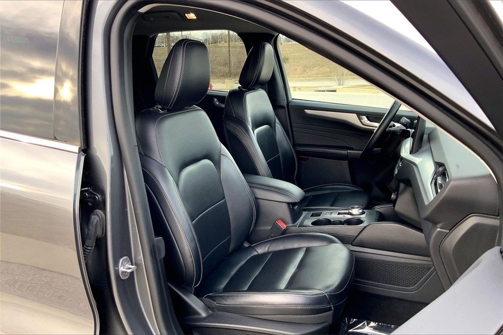 Used 2023 Ford Escape Platinum image 21